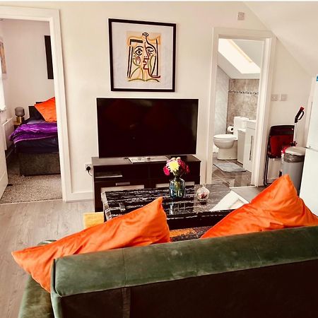 Cool Top Floor Apartment Very Near Birmingham Centre Екстер'єр фото